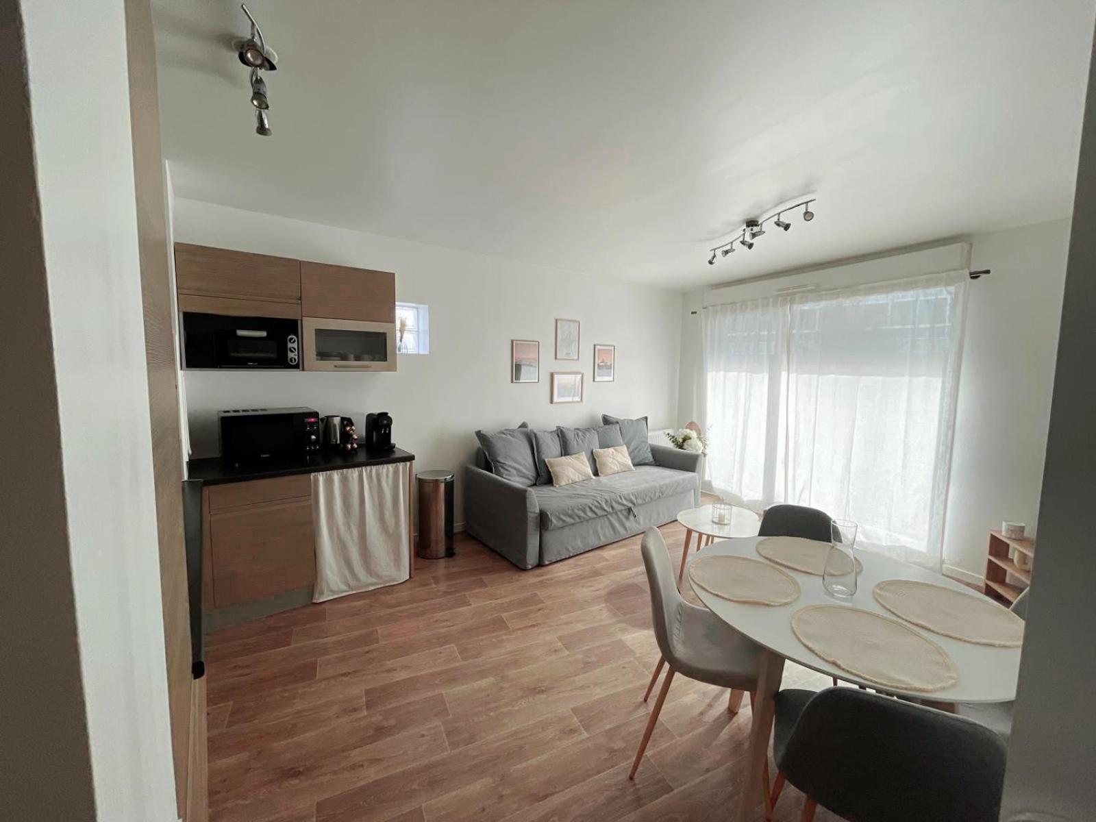 Lovely Flat Meaux Exteriör bild